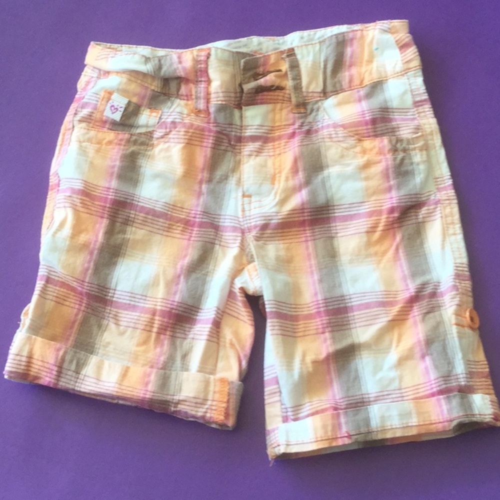 🎏 Justice girls plaid shorts FREE